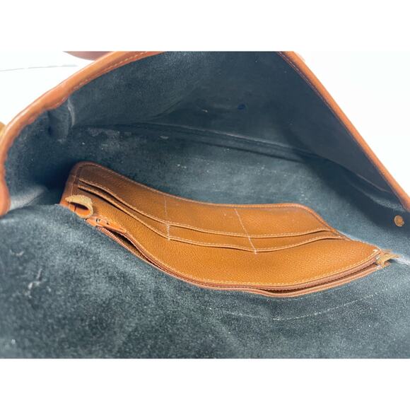 Dooney & Bourke Vintage Equestrian All Weather Leather Crossbody Bag Purse FLAW - Picture 9 of 11